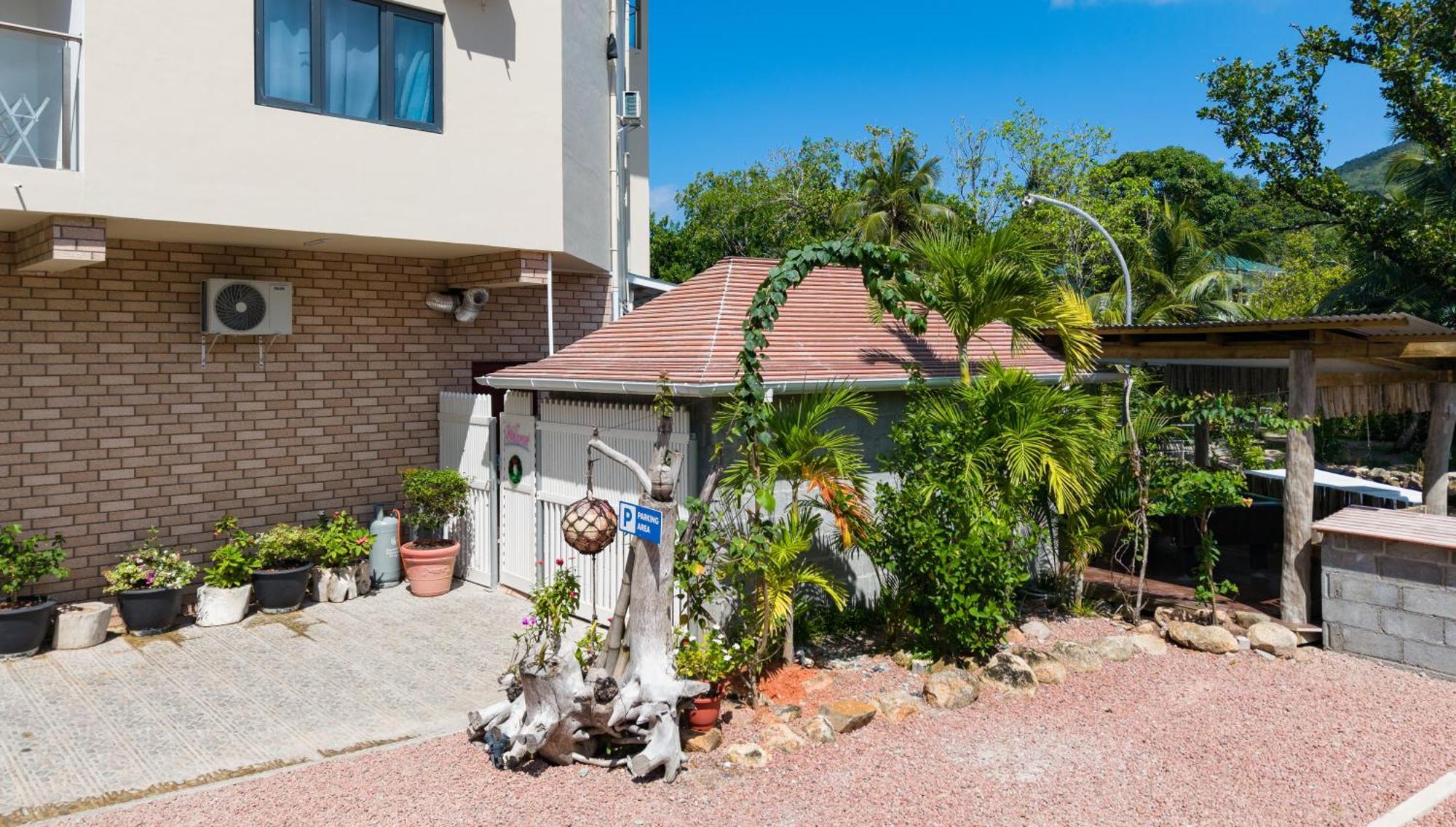 Bijoutier Apartments Grand Anse  Luaran gambar